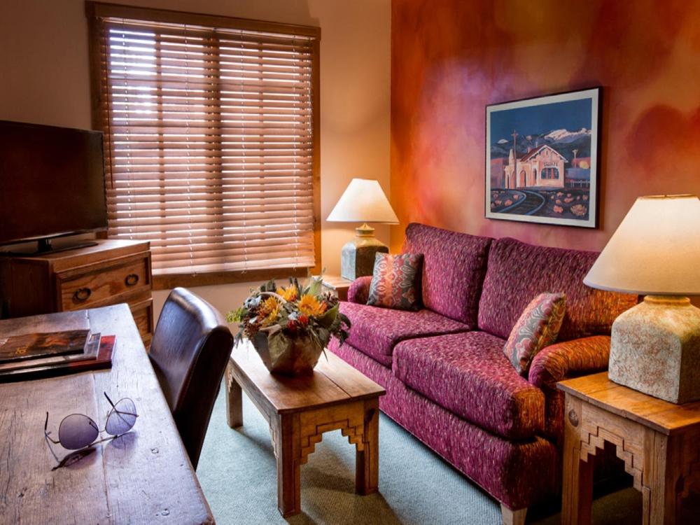 Picuris Junior King Suite interior